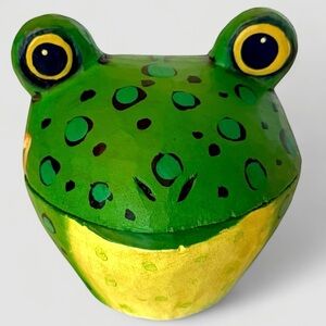 Vintage Mexican Folk Art Hand Carved Wood Frog Trinket Box Hinged Lid 4”